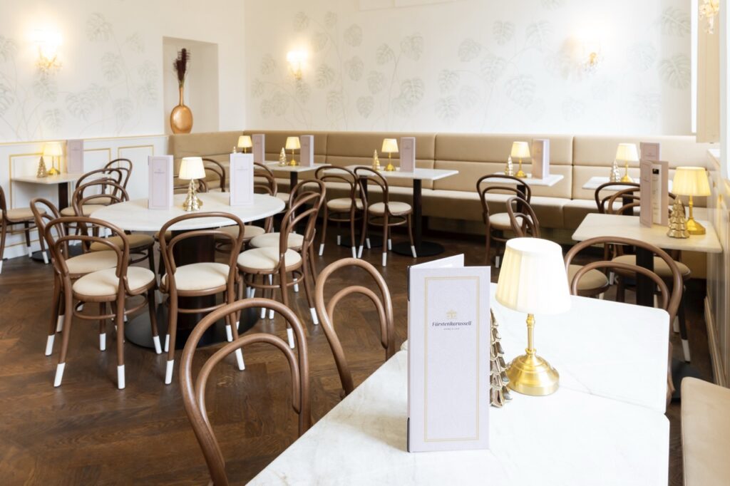 Gästeraum im Fürstenkarussell in Schönbrunn
